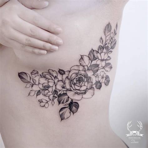 under breast tattoos for females|Under Breast Tattoos for Women: Elegant, Meaningful Designs。